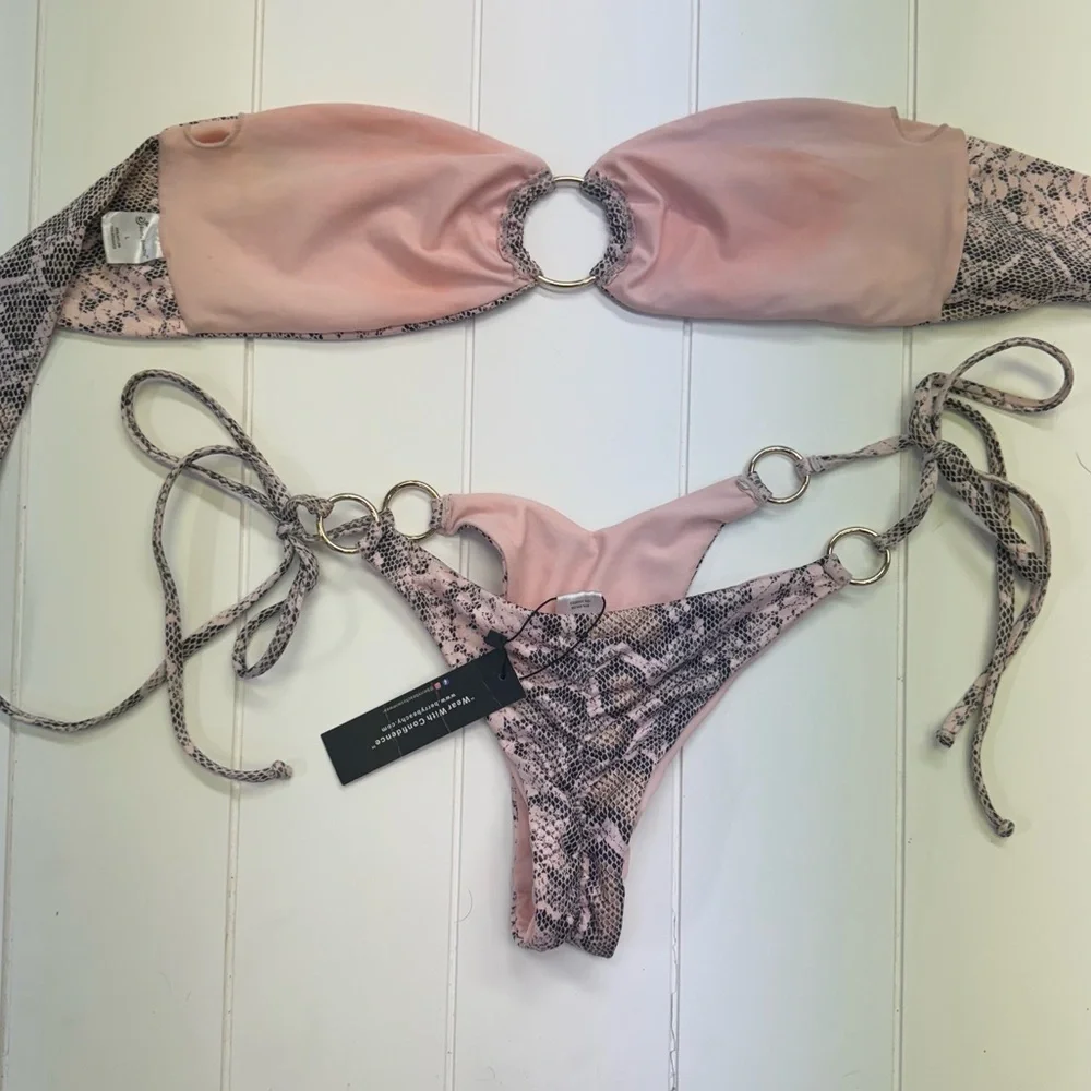 Berry Beachy snake print scrunch bikini - Picture 3 of 10